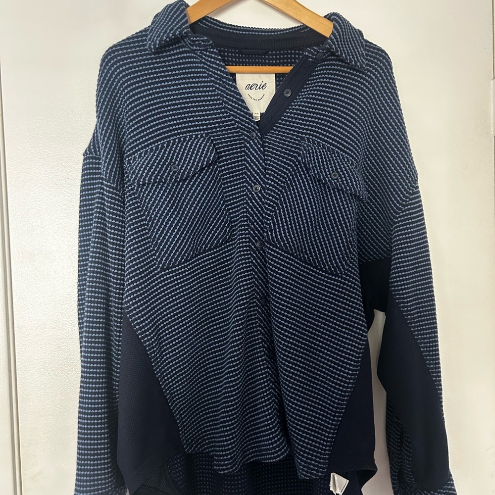 aerie LumberJane blue top